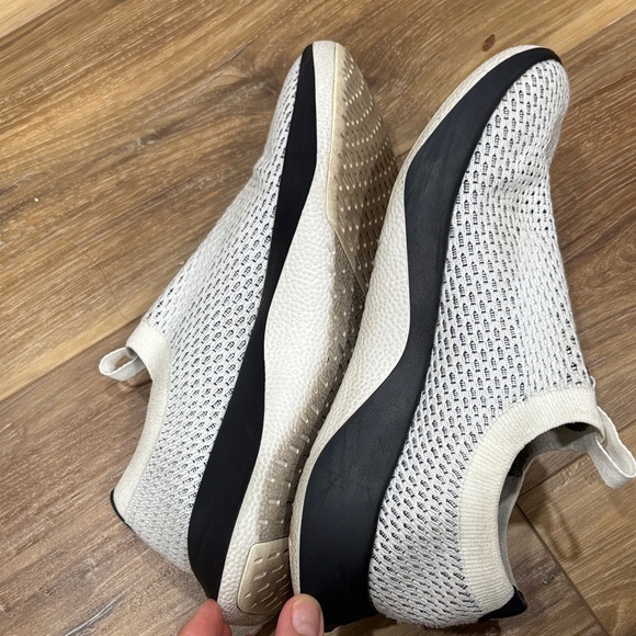 Allbird Women’s White Slip-On Shoes Size 7 - Picture 5 of 7